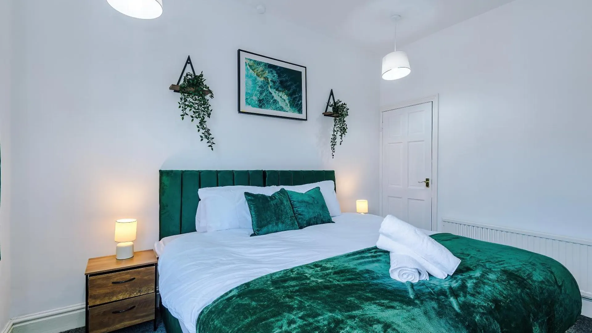 Stylish 3 Bed Home In Sheffield By Eason Stays, Ideal For Weekend Getaways & Business Travellers, With Pool Table & Free Parking Nether Edge Egyesült Királyság