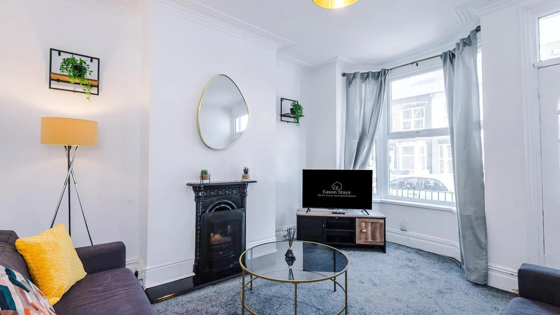 Stylish 3 Bed Home In Sheffield By Eason Stays, Ideal For Weekend Getaways & Business Travellers, With Pool Table & Free Parking Nether Edge 0*,